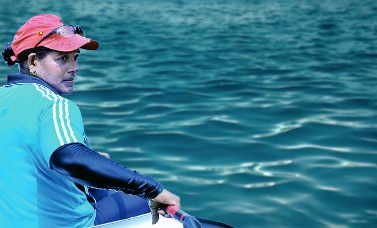 ഓളപ്പരപ്പില്‍ ചരിത്രമെഴുതിയ ആലപ്പുഴക്കാരി